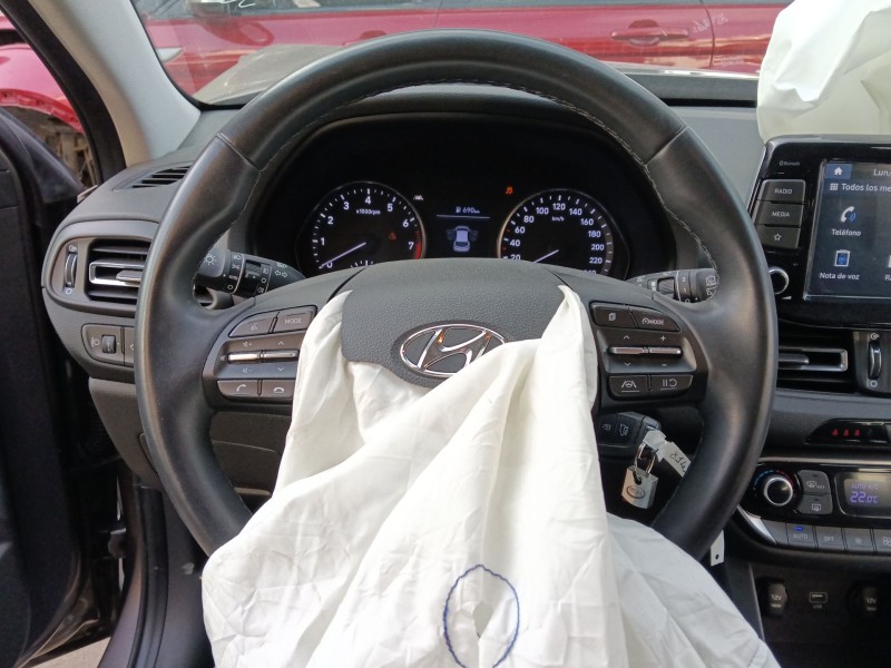 Recambio de volante para kia ceed (cd) 1.0 t-gdi referencia OEM IAM   