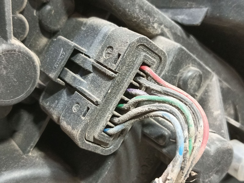 Recambio de piloto trasero izquierdo para nissan primera hatchback (p12) 1.9 dci referencia OEM IAM 26555AU21B  