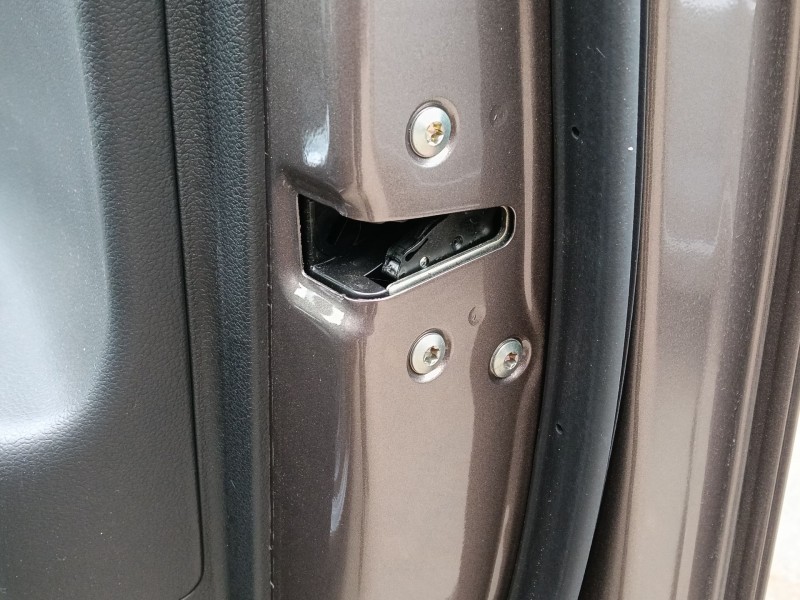 Recambio de cerradura puerta delantera derecha para kia ceed (cd) 1.0 t-gdi referencia OEM IAM   