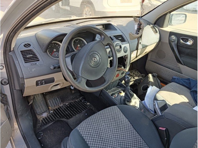 renault megane ii sedán (lm0/1_) del año 2004