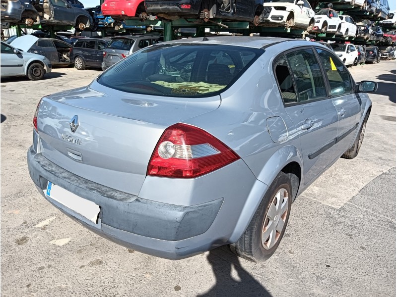 renault megane ii sedán (lm0/1_) del año 2004