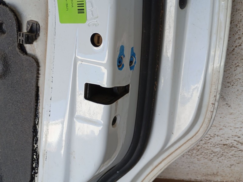 Recambio de puerta trasera derecha para ford mondeo iv turnier (ba7) 2.0 tdci referencia OEM IAM 1582403  