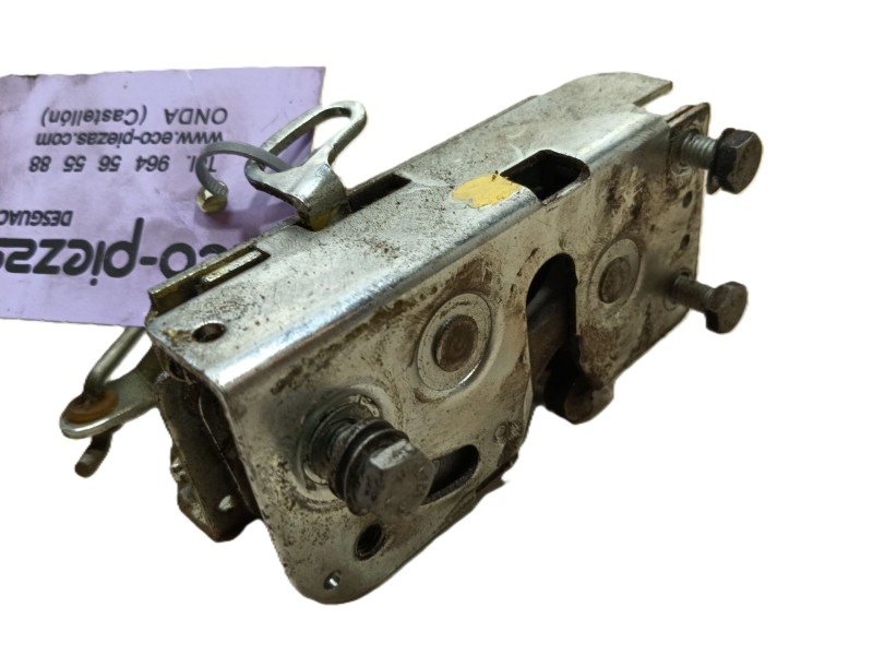 Recambio de cerradura puerta trasera derecha para iveco daily iii furgoneta 35 s 13 v,35 c 13 v referencia OEM IAM 500330162  