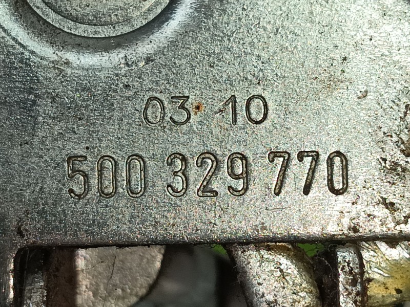 Recambio de cerradura puerta trasera derecha para iveco daily iii furgoneta 35 s 13 v,35 c 13 v referencia OEM IAM 500330162  