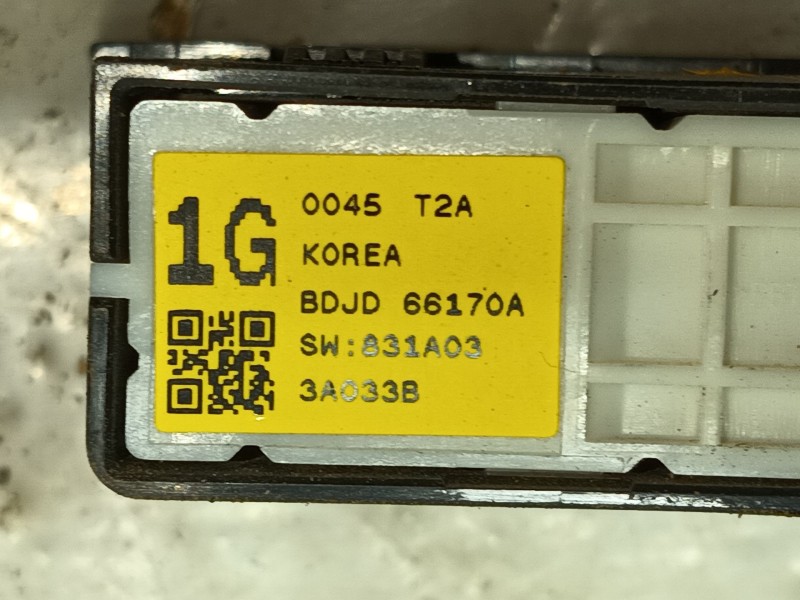 Recambio de interruptor para mazda 3 hatchback (bp) 2.0 skyactiv-g m hybrid referencia OEM IAM   