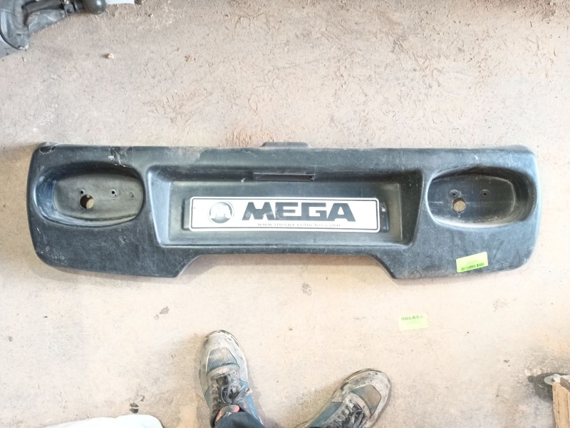 Recambio de paragolpes trasero para mega e-worker electric referencia OEM IAM   