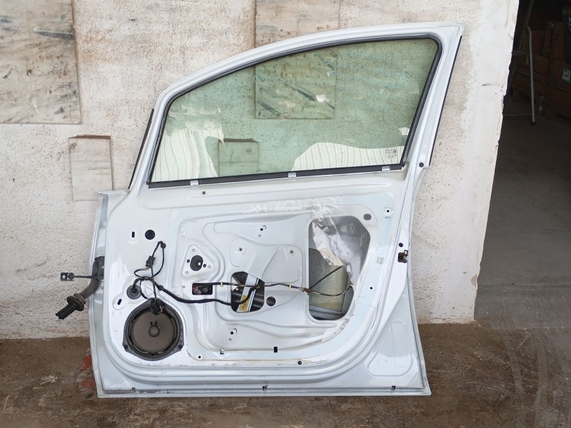 Recambio de puerta delantera derecha para opel corsa d (s07) 1.4 (l08, l68) referencia OEM IAM 93189329  
