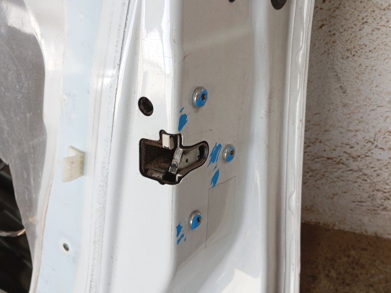 Recambio de puerta delantera derecha para opel corsa d (s07) 1.4 (l08, l68) referencia OEM IAM 93189329  