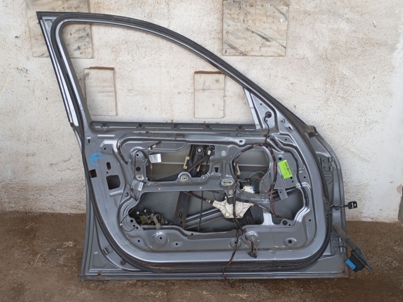 Recambio de puerta delantera izquierda para bmw 3 (e90) 320 d referencia OEM IAM   