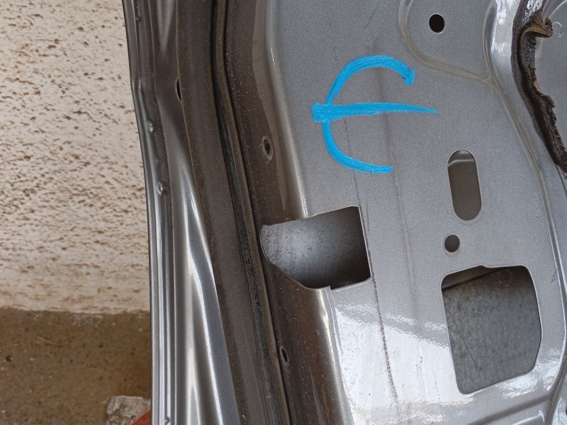 Recambio de puerta delantera izquierda para bmw 3 (e90) 320 d referencia OEM IAM   