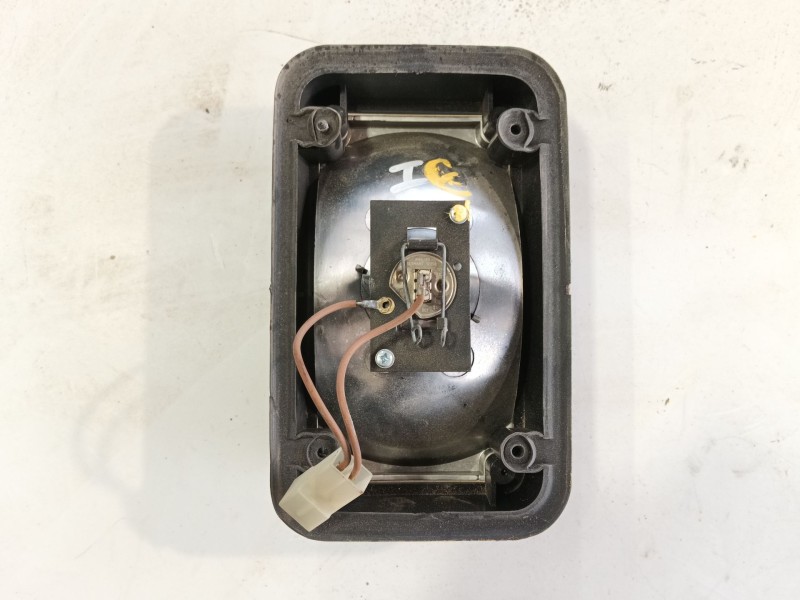 Recambio de piloto lateral izquierdo para iveco daily iii furgoneta 35 s 13 v,35 c 13 v referencia OEM IAM 500328137  