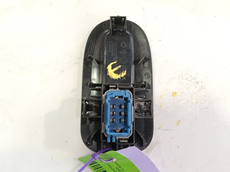 Recambio de mando elevalunas delantero derecho para renault master iii autobús (jv) 2.3 dci 125 fwd (jv0c, jv0d, jv0h, jv0g, jv0