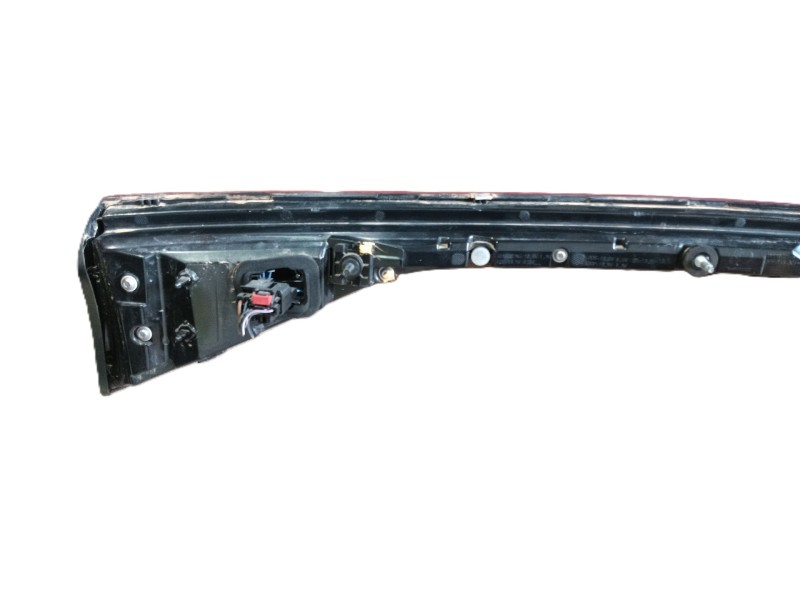 Recambio de piloto trasero central para cupra formentor (km7, kmp) 1.5 tsi referencia OEM IAM   