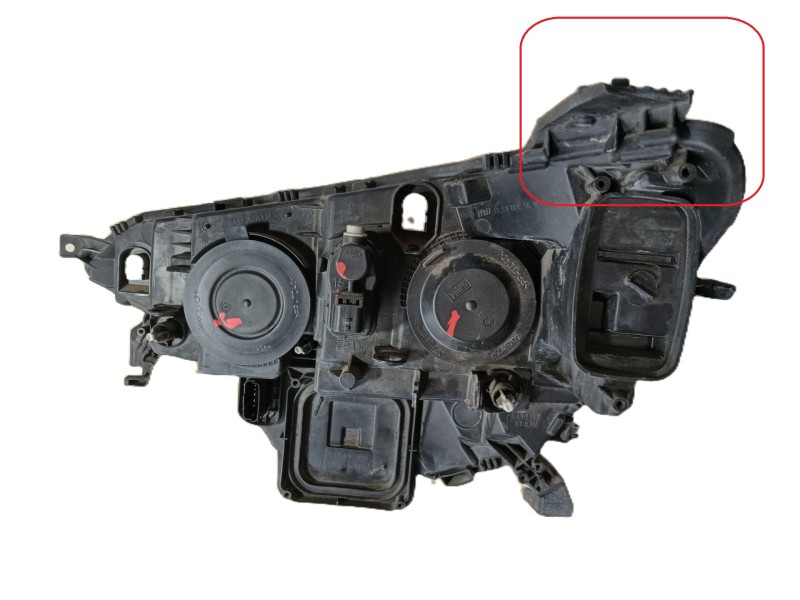Recambio de faro derecho para renault megane iv hatchback (b9a/m/n_) 1.5 dci 90 (b9a1) referencia OEM IAM 260100506R  