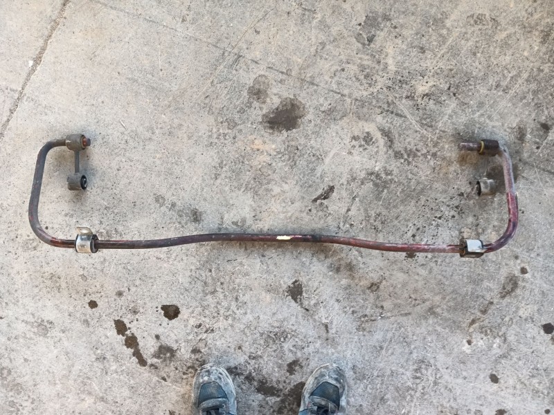 Recambio de barra estabilizadora trasera para iveco daily iii furgoneta 35 s 13 v,35 c 13 v referencia OEM IAM 504110687  