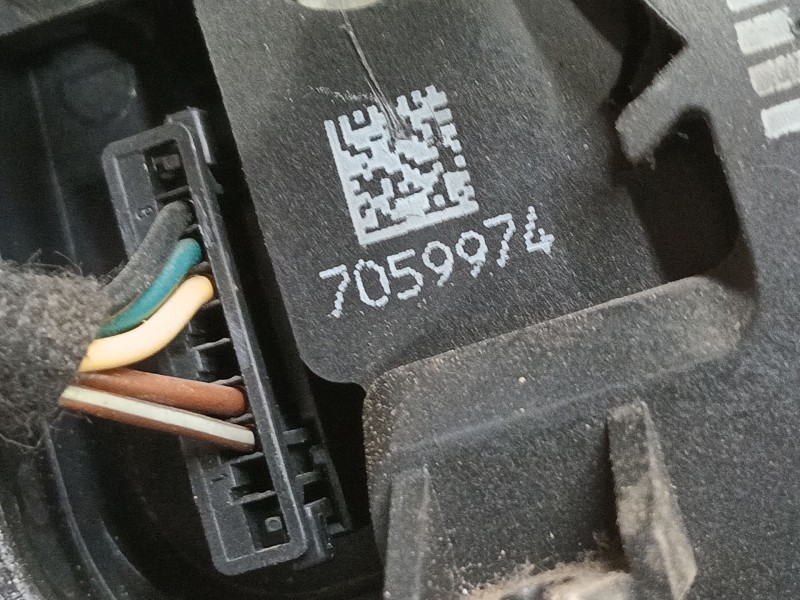 Recambio de cerradura puerta delantera derecha para bmw 3 (e90) 320 d referencia OEM IAM 51217202146  