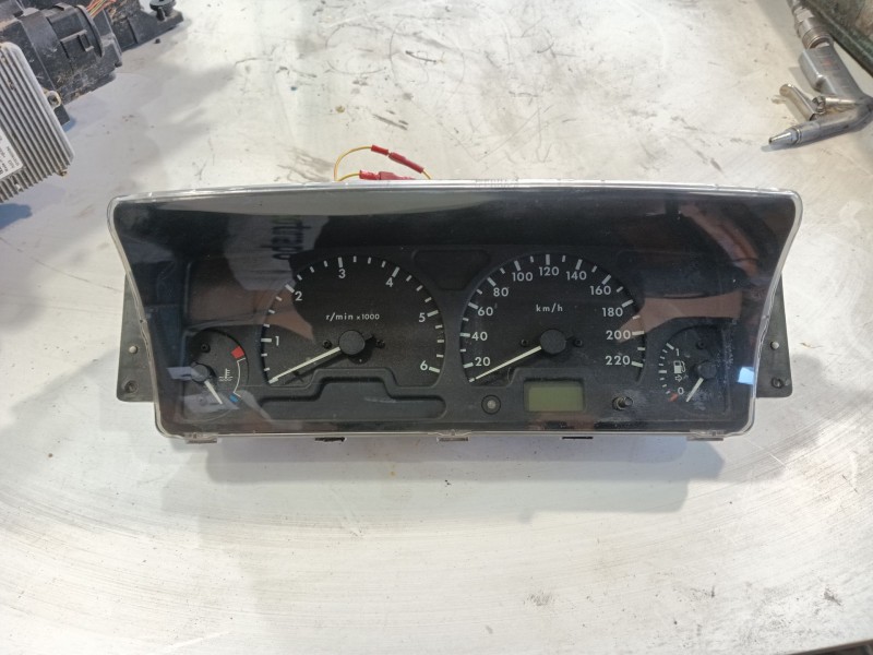 Recambio de cuadro instrumentos para land rover discovery ii (l318) 2.5 td5 4x4 referencia OEM IAM   