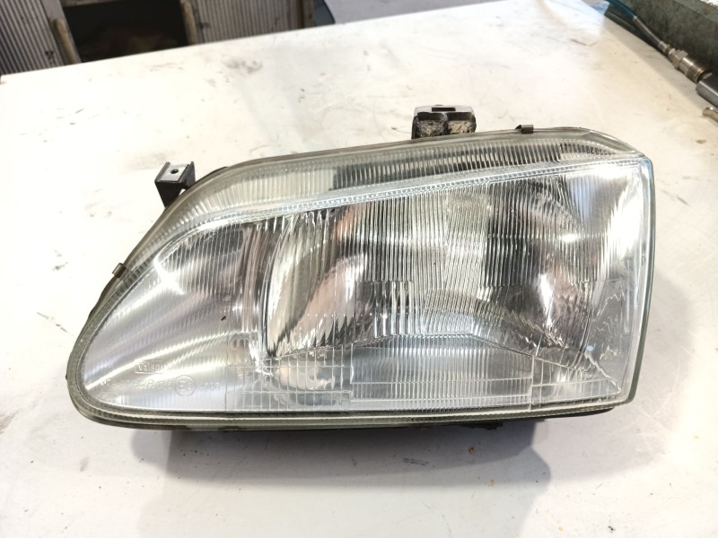Recambio de faro derecho para renault megane i (ba0/1_) 1.4 e (ba0e, ba0v) referencia OEM IAM   