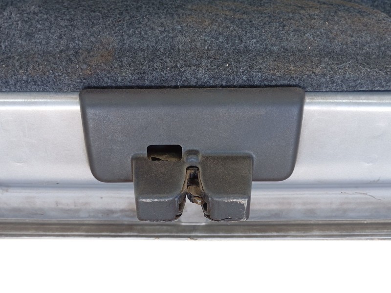 Recambio de porton trasero para renault megane ii sedán (lm0/1_) 1.9 dci (lm0g, lm1g, lm2c) referencia OEM IAM   