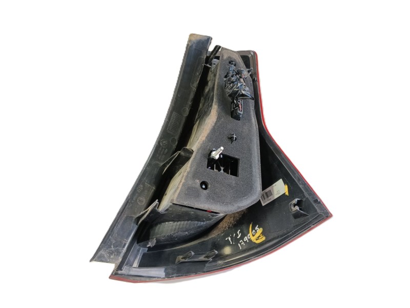 Recambio de piloto trasero izquierdo para dacia sandero (bs_) 1.6 mpi 85 (bs03) referencia OEM IAM 8200734825  