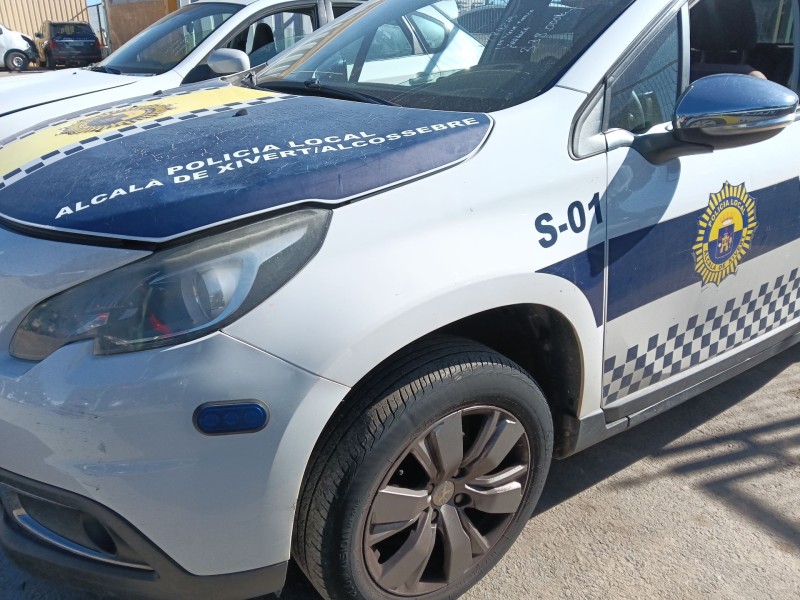 Recambio de aleta delantera izquierda para peugeot 2008 i (cu_) 1.6 bluehdi 100 referencia OEM IAM 9678733480  