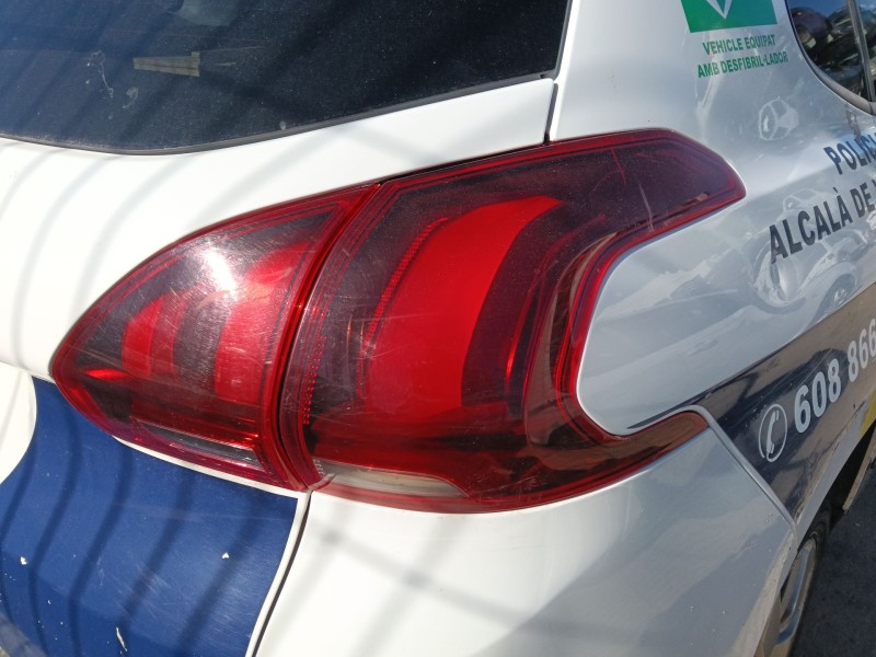 Recambio de piloto trasero derecho para peugeot 2008 i (cu_) 1.6 bluehdi 100 referencia OEM IAM 9826730380  