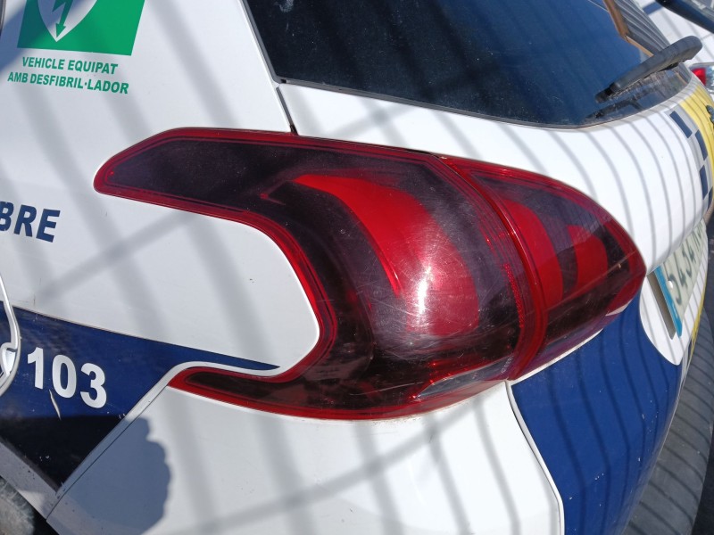 Recambio de piloto trasero izquierdo para peugeot 2008 i (cu_) 1.6 bluehdi 100 referencia OEM IAM 9826730480  