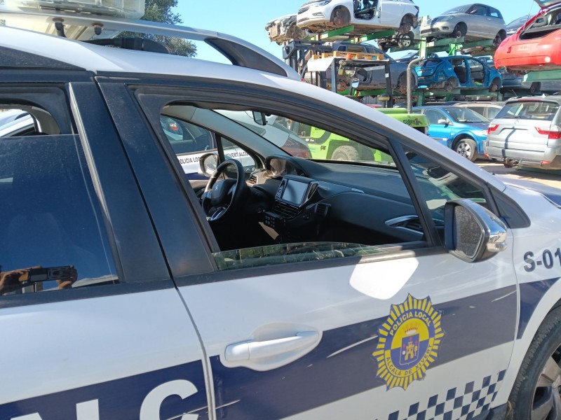 Recambio de elevalunas delantero derecho para peugeot 2008 i (cu_) 1.6 bluehdi 100 referencia OEM IAM 9816402080  