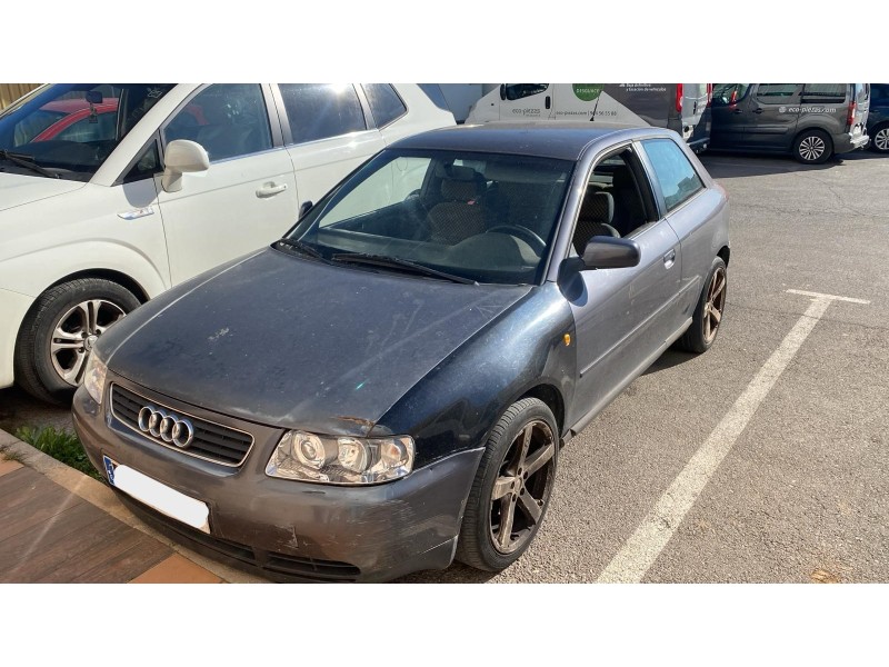 audi a3 (8l1) del año 2000
