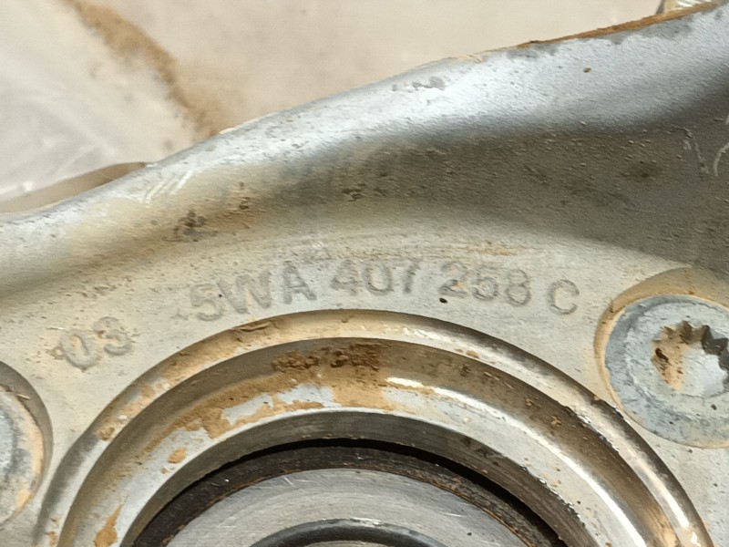 Recambio de mangueta delantera derecha para cupra formentor (km7, kmp) 1.5 tsi referencia OEM IAM   