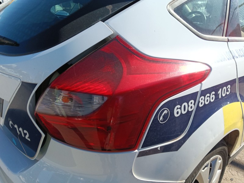 Recambio de piloto trasero derecho para ford focus iii 1.6 tdci referencia OEM IAM 1825318  