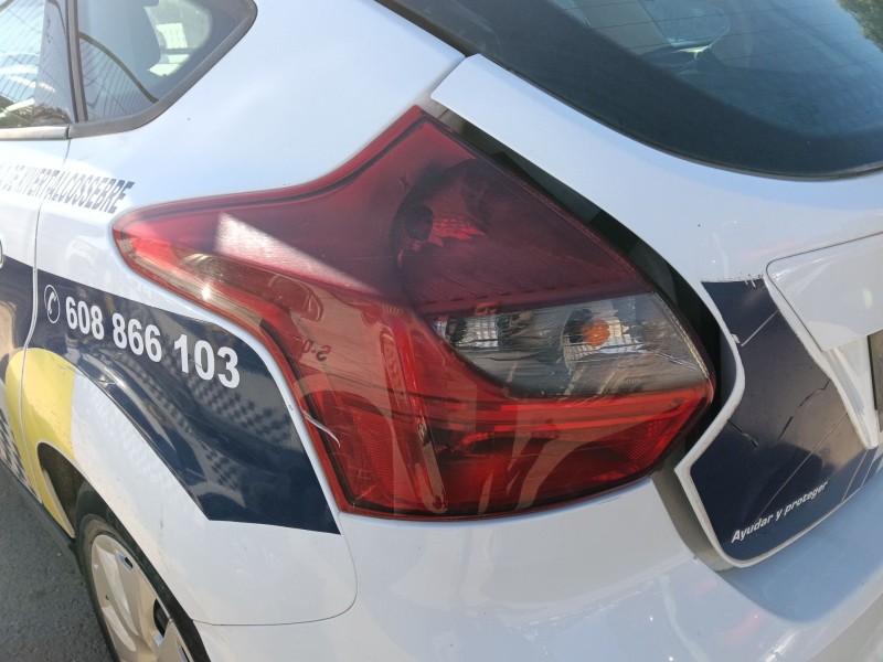 Recambio de piloto trasero izquierdo para ford focus iii 1.6 tdci referencia OEM IAM 1825321  