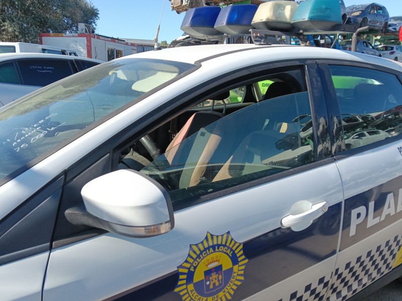 Recambio de elevalunas delantero izquierdo para ford focus iii 1.6 tdci referencia OEM IAM 1847373  