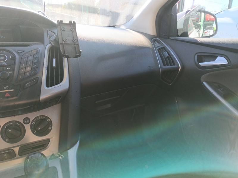 Recambio de guantera para ford focus iii 1.6 tdci referencia OEM IAM 1750276  