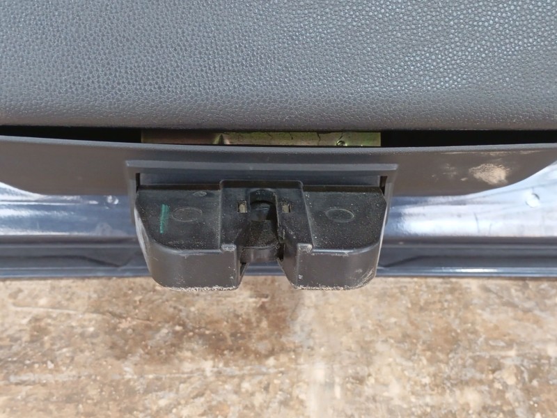 Recambio de porton trasero para opel astra h station wagon (a04) 1.9 cdti (l35) referencia OEM IAM   