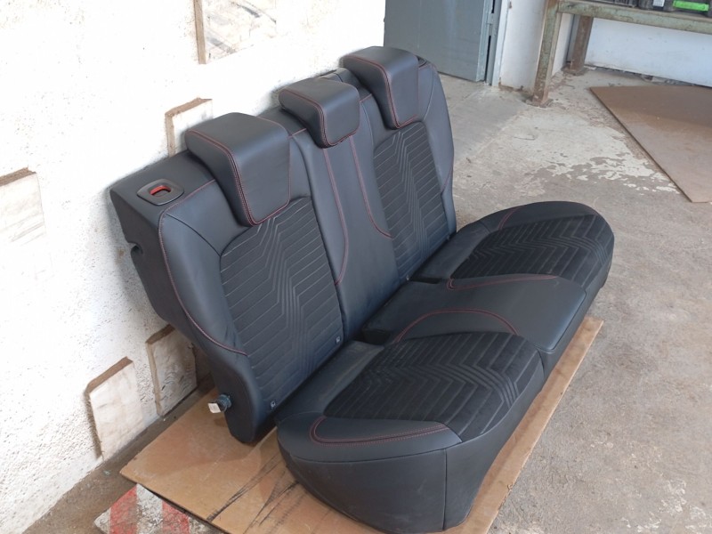 Recambio de asientos traseros para ford puma (j2k, cf7) 1.0 ecoboost referencia OEM IAM   