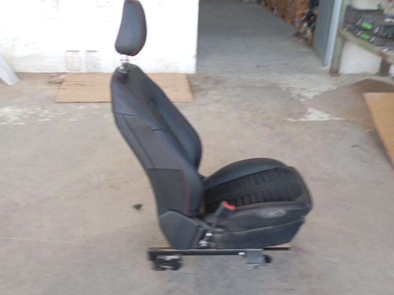 Recambio de asiento delantero izquierdo para ford puma (j2k, cf7) 1.0 ecoboost referencia OEM IAM   