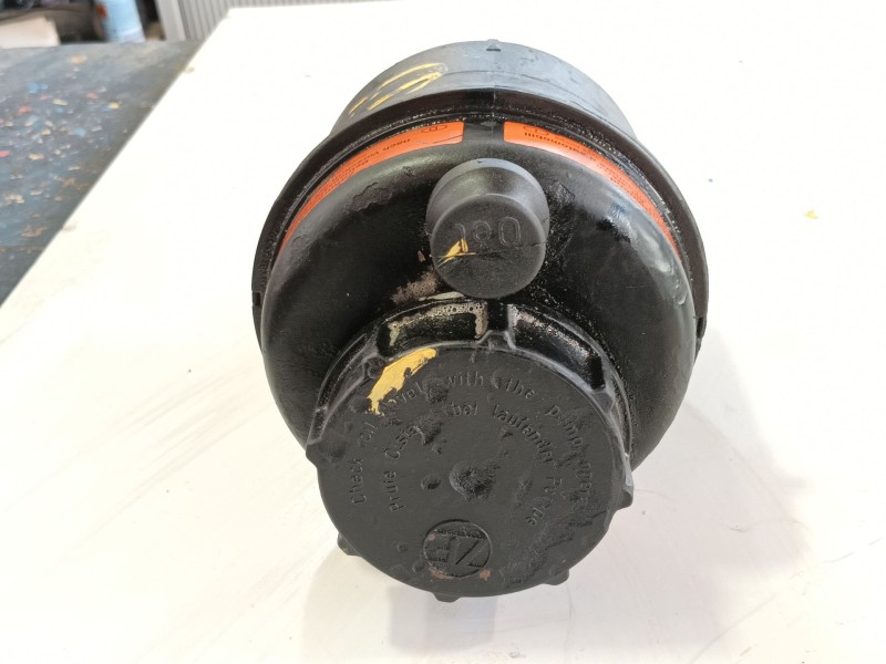 Recambio de deposito liquido direccion para iveco daily iii furgoneta 35 s 13 v,35 c 13 v referencia OEM IAM   