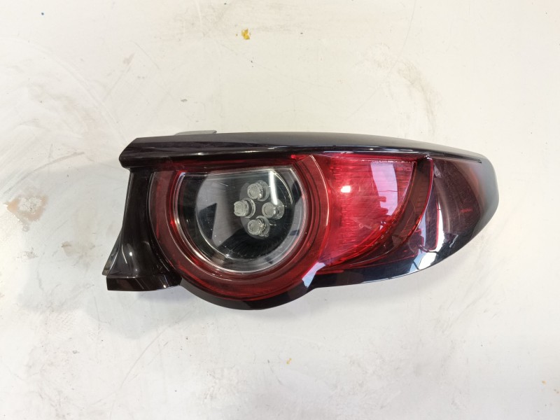 Recambio de piloto trasero derecho para mazda 3 hatchback (bp) 2.0 skyactiv-g m hybrid referencia OEM IAM   