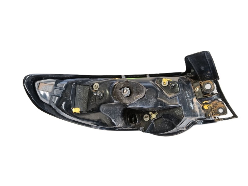 Recambio de piloto trasero derecho para mazda 3 hatchback (bp) 2.0 skyactiv-g m hybrid referencia OEM IAM   