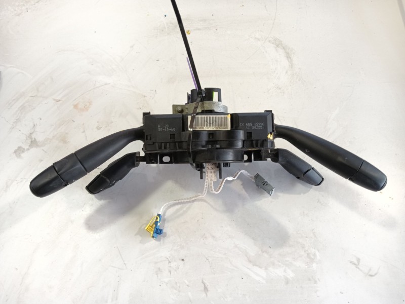 Recambio de mando multifuncion para peugeot 308 i (4a_, 4c_) 1.6 hdi referencia OEM IAM   