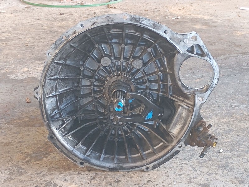 Recambio de caja cambios para isuzu npr77l 3.0d referencia OEM IAM   