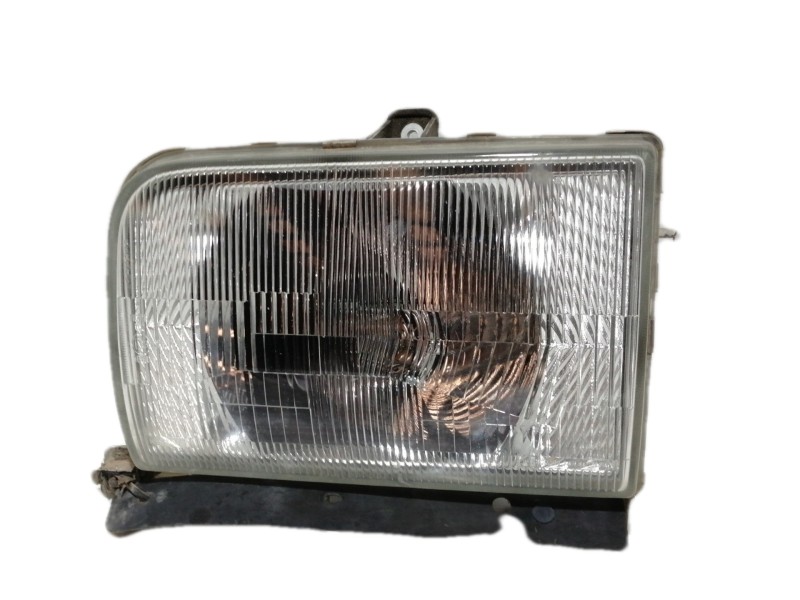Recambio de faro izquierdo para nissan cabstar e tl35-1 referencia OEM IAM   