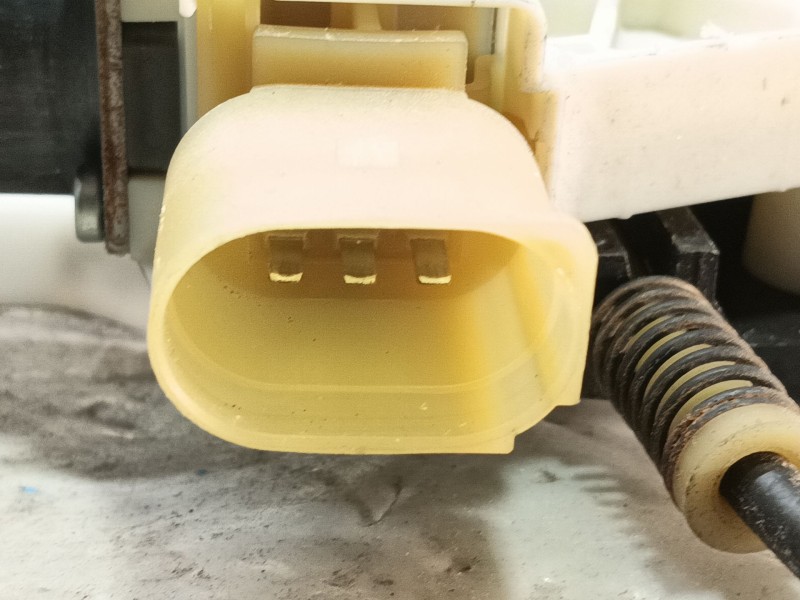 Recambio de elevalunas trasero izquierdo para ford mondeo ber. (ca2) trend referencia OEM IAM 6M2114553B 0130822286 ELECTRICO 3 