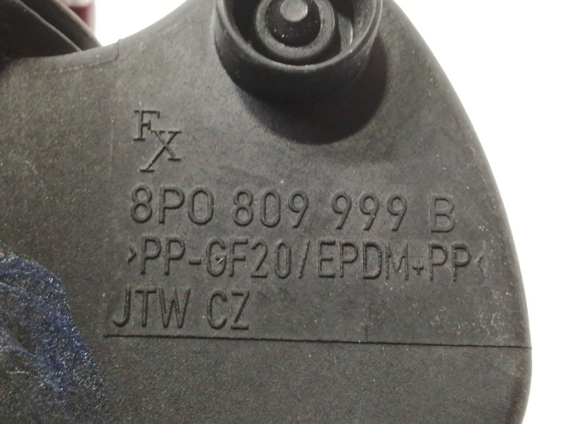 Recambio de tapa exterior combustible para audi a3 (8p) 1.6 ambiente referencia OEM IAM 8P0010346B  