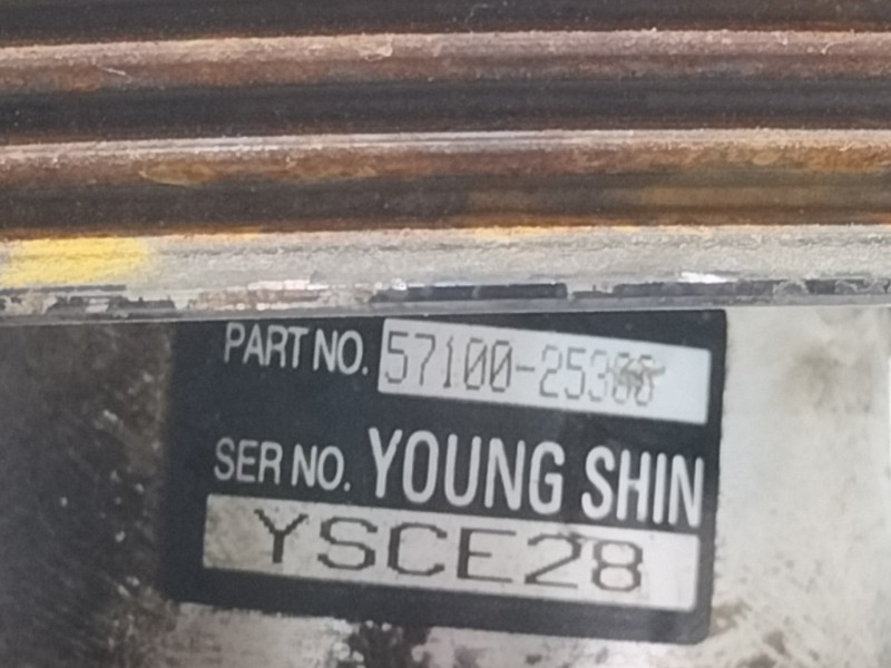 Recambio de bomba direccion para hyundai accent (lc) crdi gl referencia OEM IAM 5710025300  