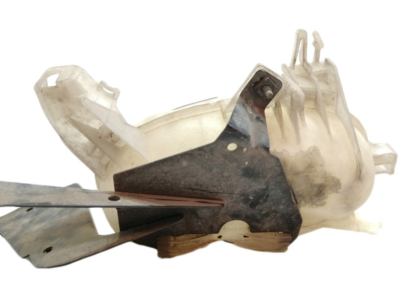 Recambio de deposito limpia para renault master ii phase 2 caja cerrada l1h1 caja cerrada 3.3 to referencia OEM IAM 82005950  