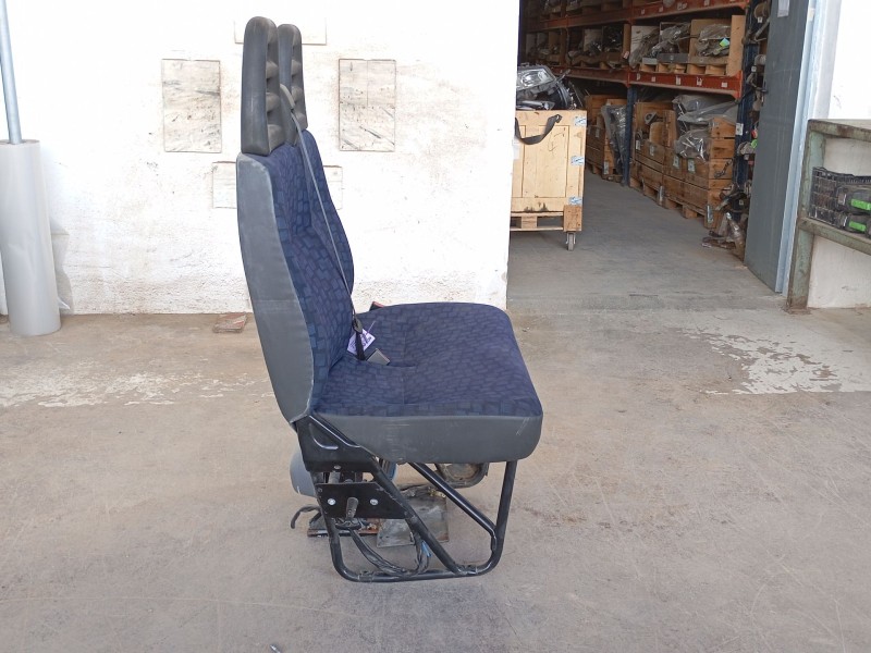 Recambio de asiento delantero derecho para iveco daily iii furgoneta 35 s 13 v,35 c 13 v referencia OEM IAM   