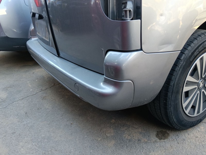 Recambio de paragolpes trasero para peugeot partner tepee 1.6 bluehdi 100 referencia OEM IAM 7410GE  