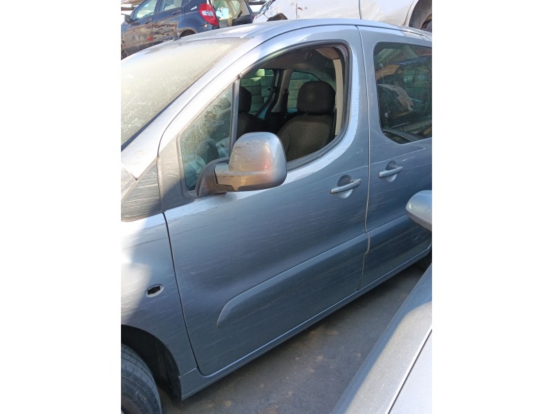 Recambio de puerta delantera izquierda para peugeot partner tepee 1.6 bluehdi 100 referencia OEM IAM 9002Z3  